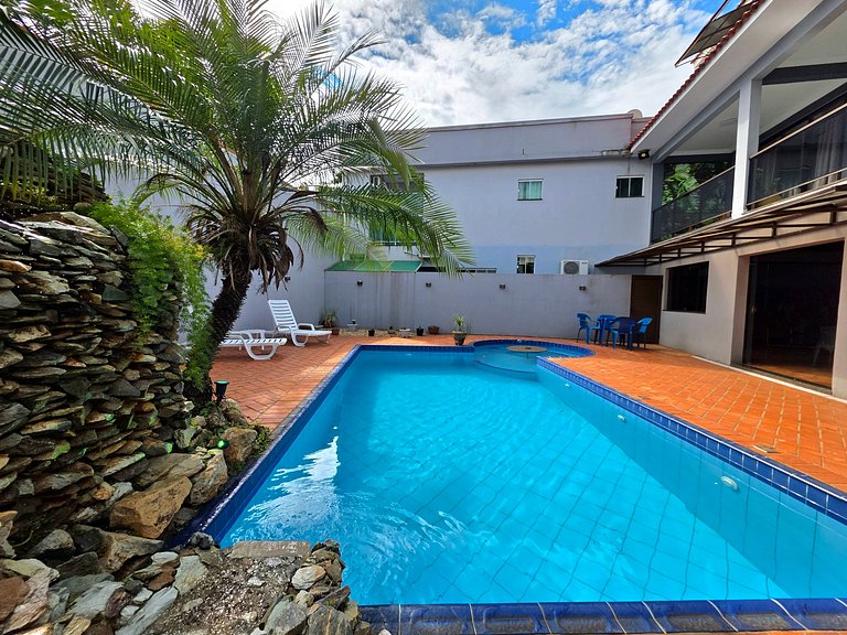 4 quartos com lazer, 15 min das Cataratas.