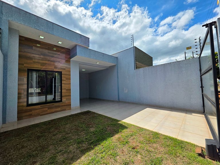 Casa até 7 pessoas NOVA prox Cataratas e Aeroport.