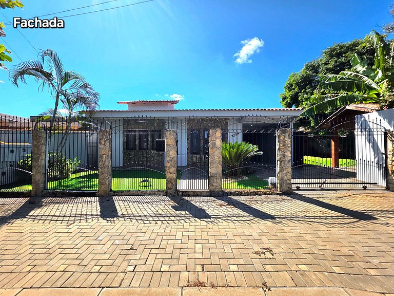 Casa Quintal Amplo prox Cataratas 4 quartos
