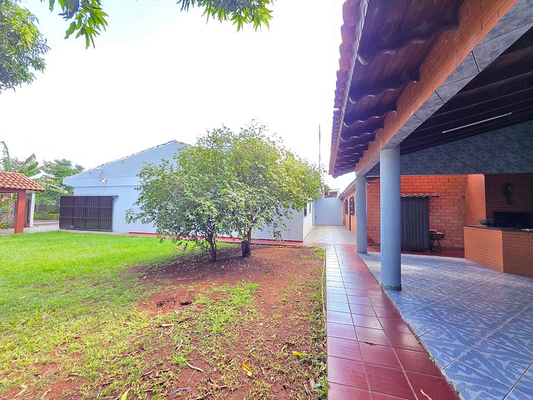Casa Quintal Amplo prox Cataratas 4 quartos