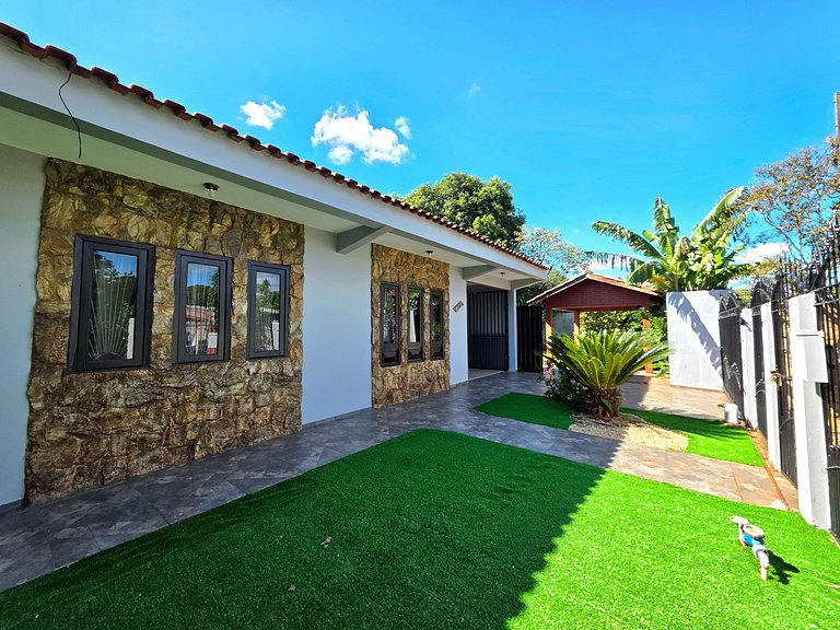 Casa Quintal Amplo prox Cataratas 4 quartos