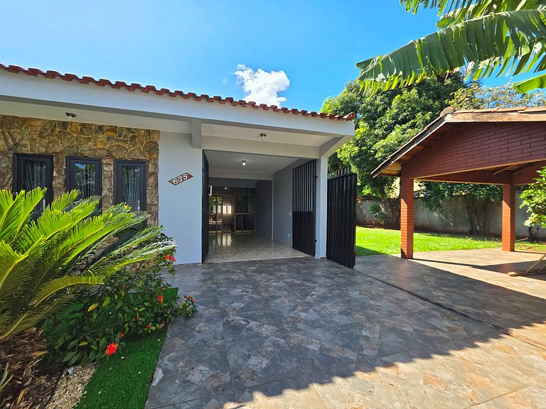 Casa Quintal Amplo prox Cataratas 4 quartos