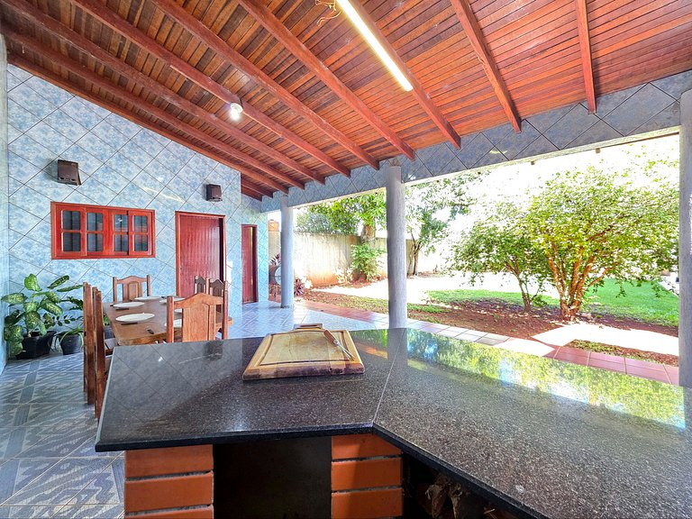Casa Quintal Amplo prox Cataratas 4 quartos