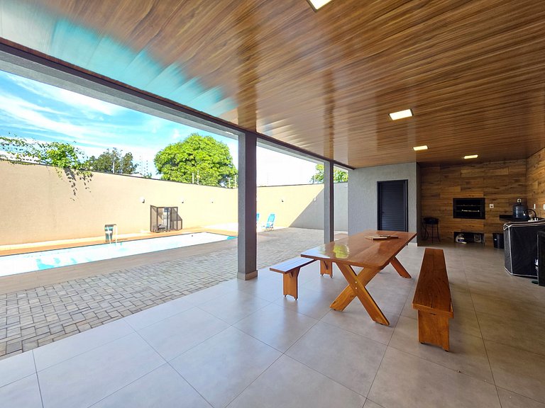 Casa Ampla prox Av. Cataratas, Centro e Argentina