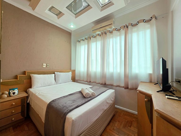 Studio ao lado da Av. das Cataratas, prox centro