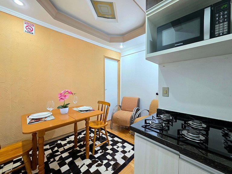 Studio ao lado da Av. das Cataratas, prox centro