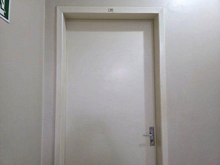 Studio ao lado da Av. das Cataratas, prox centro