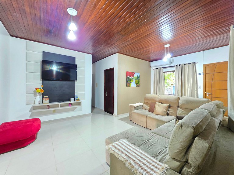 Casa Ampla Área de Lazer prox Centro e Cataratas