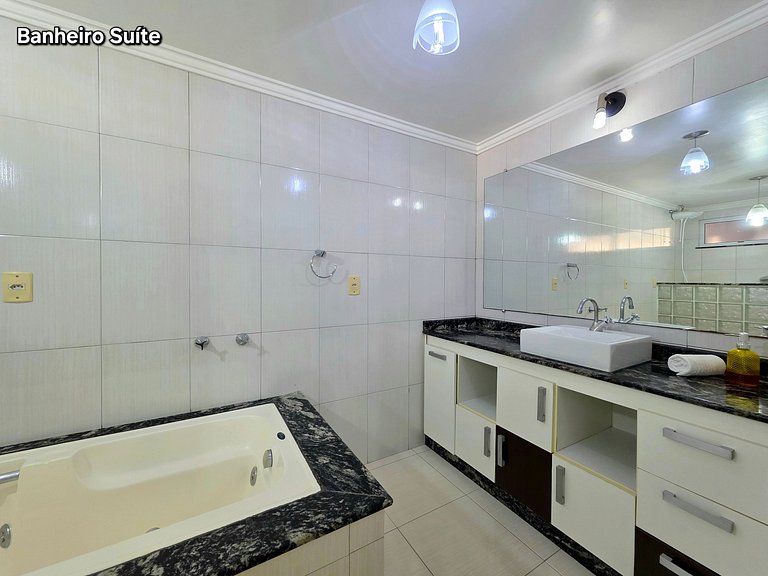 Casa Ampla Área de Lazer prox Centro e Cataratas