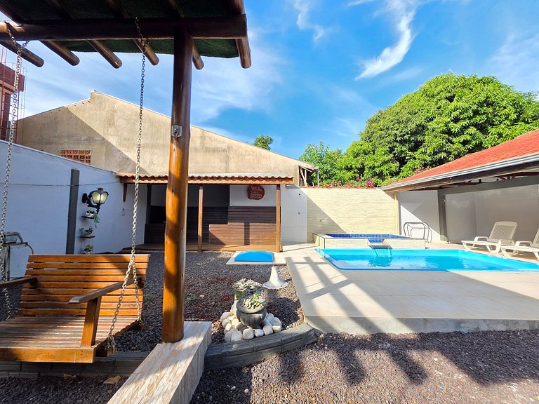 Casa Ampla Área de Lazer prox Centro e Cataratas
