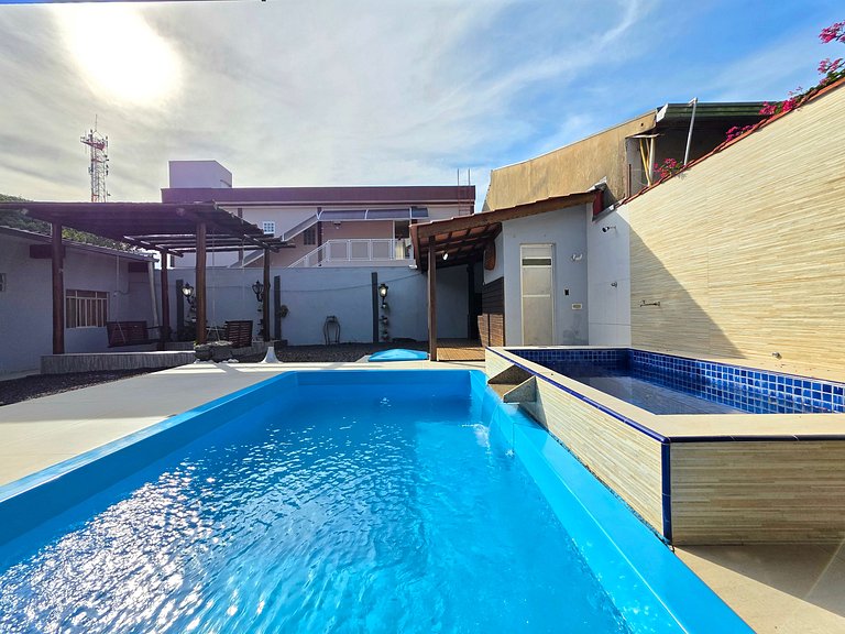 Casa Ampla Área de Lazer prox Centro e Cataratas
