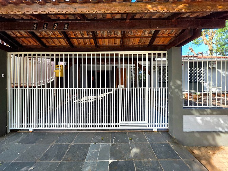 Casa Ampla Área de Lazer prox Centro e Cataratas