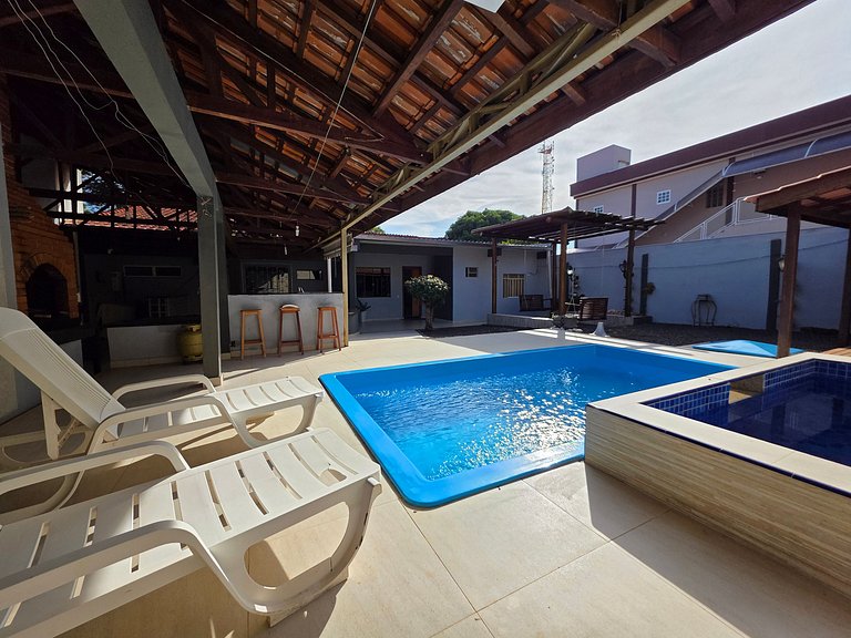 Casa Ampla Área de Lazer prox Centro e Cataratas
