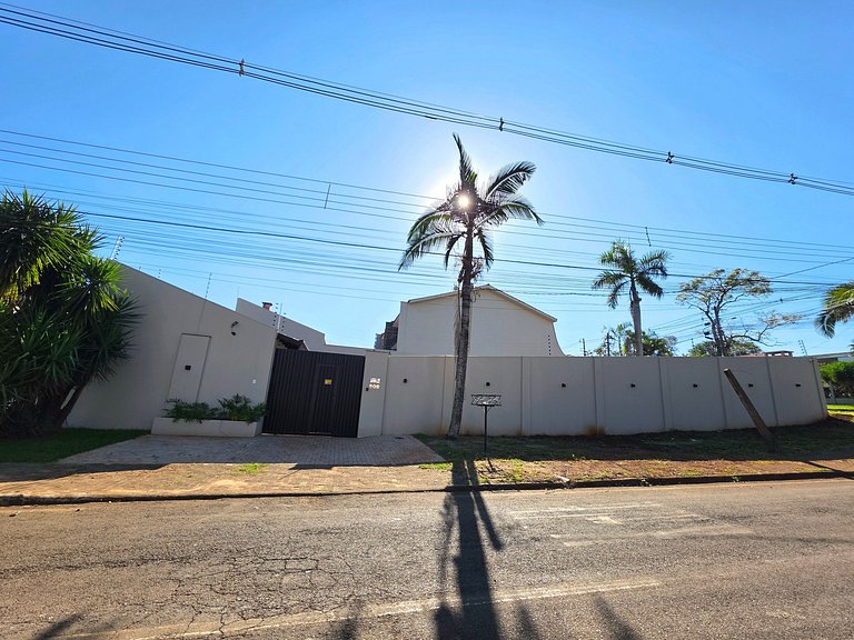2 Suítes Novas Alto padrão Área de Lazer Ampla
