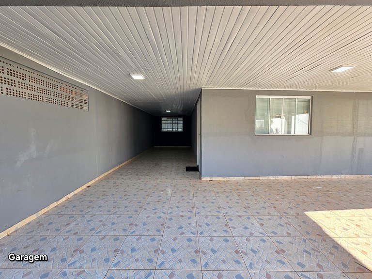 Casa quintal amplo 10 min Centro 2 quartos