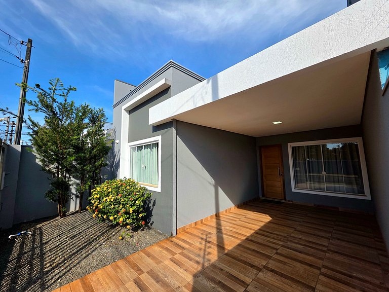 Casa NOVA 3 quartos prox Cataratas e Arg