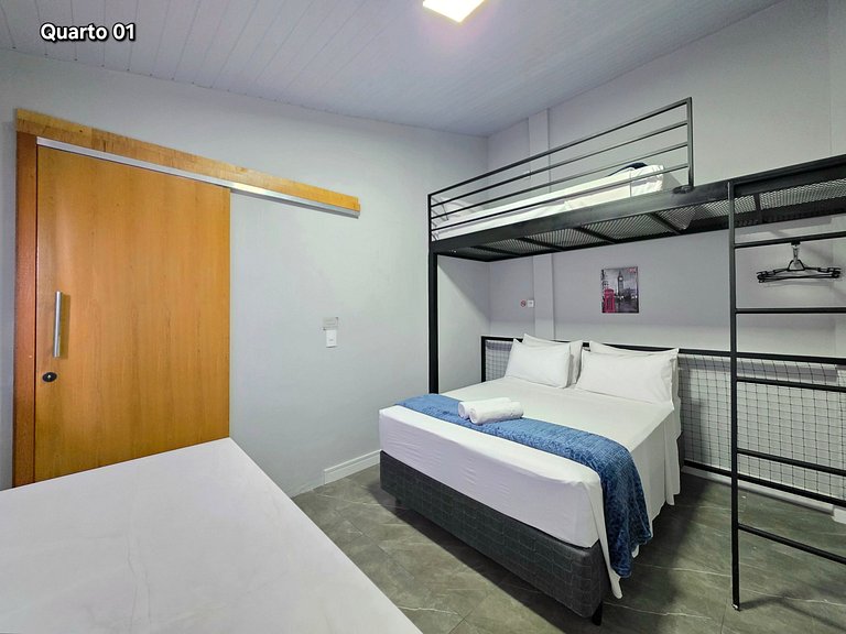 Casa 2 Quartos com varanda 10 min do centro