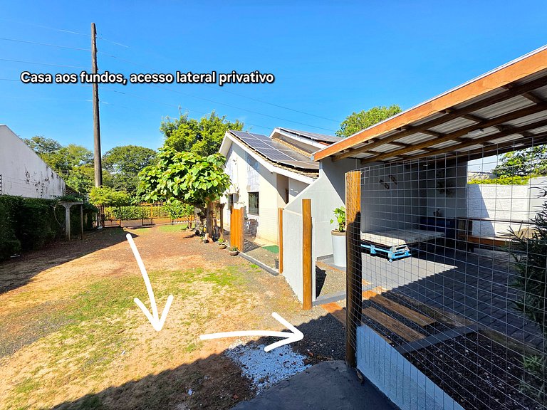 Casa 2 Quartos com varanda 10 min do centro
