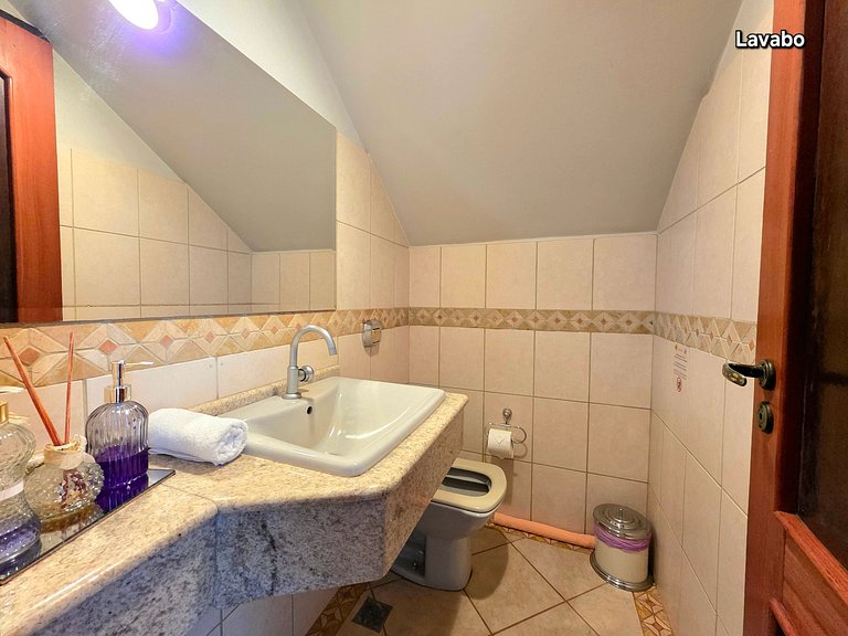 Casa 4 suítes em bairro nobre de Foz