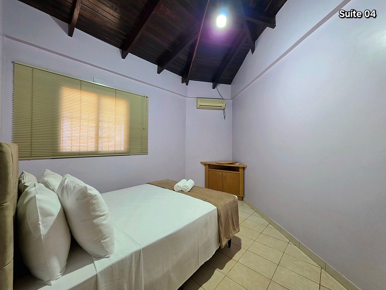 Casa 4 suítes em bairro nobre de Foz