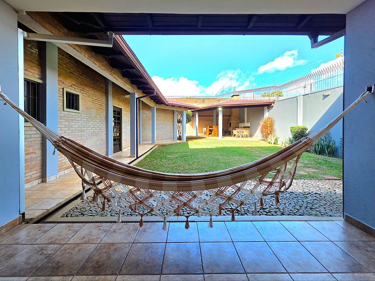 Casa 4 suítes em bairro nobre de Foz