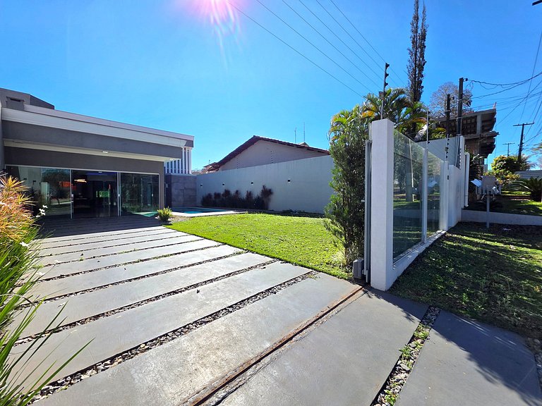 3 Suítes Casa Nova prox Av Cataratas 5min Centro