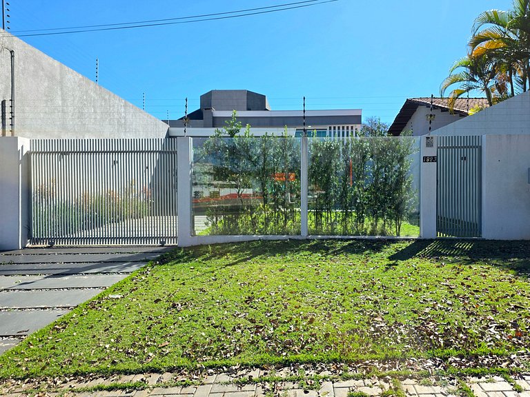 3 Suítes Casa Nova prox Av Cataratas 5min Centro