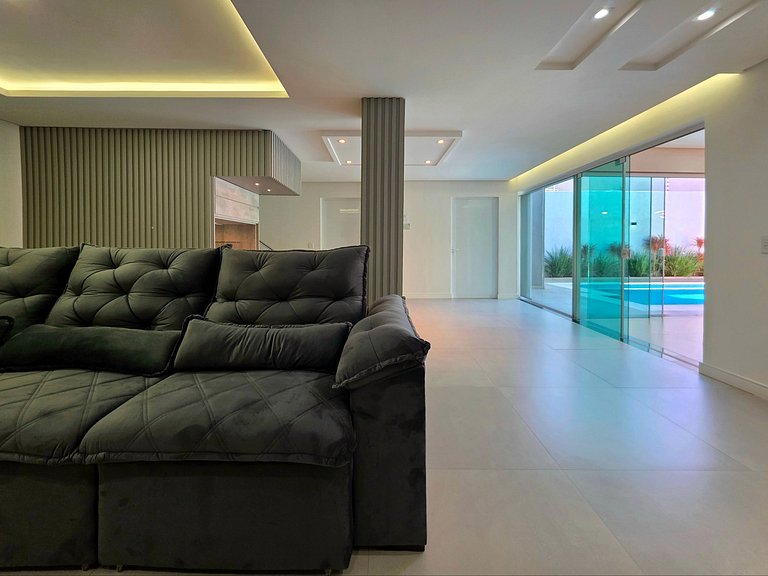 3 Suítes Casa Nova prox Av Cataratas 5min Centro