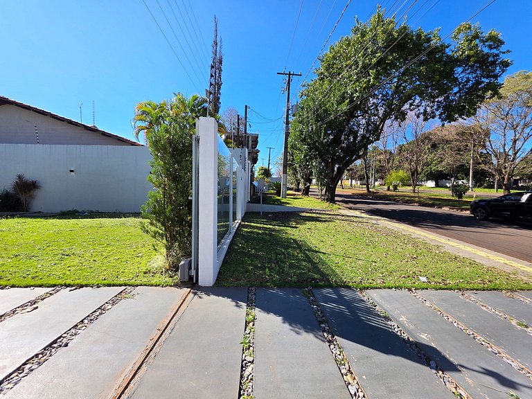 3 Suítes Casa Nova prox Av Cataratas 5min Centro