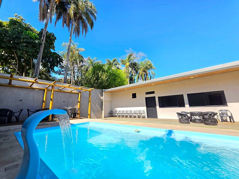 2 suítes e 2 quartos bairro tranquilo prox centro