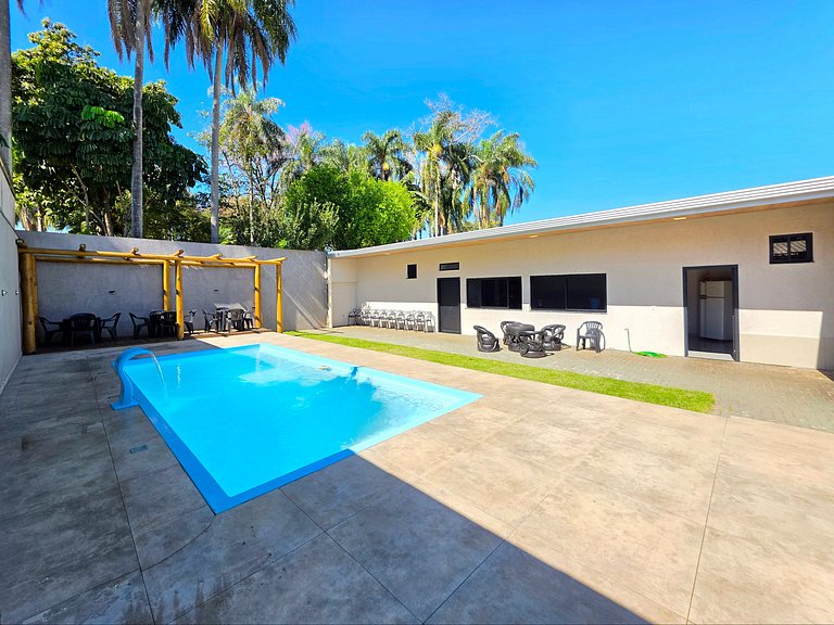 2 suítes e 2 quartos bairro tranquilo prox centro
