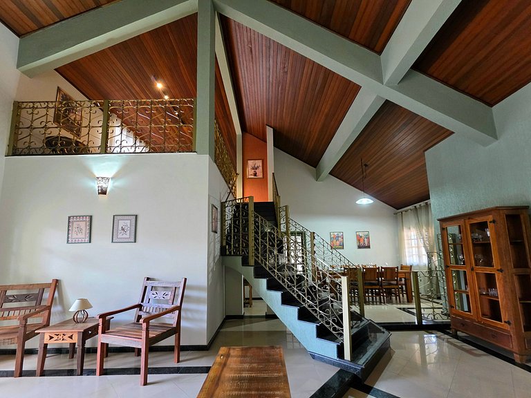 Casa Alto Padrão 4 Quartos Piscina e Sauna