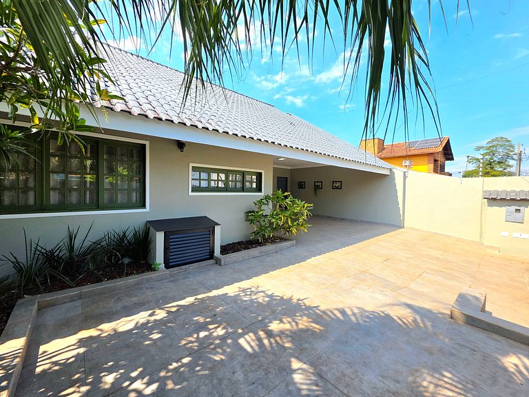 Casa Alto Padrão 4 Quartos Piscina e Sauna