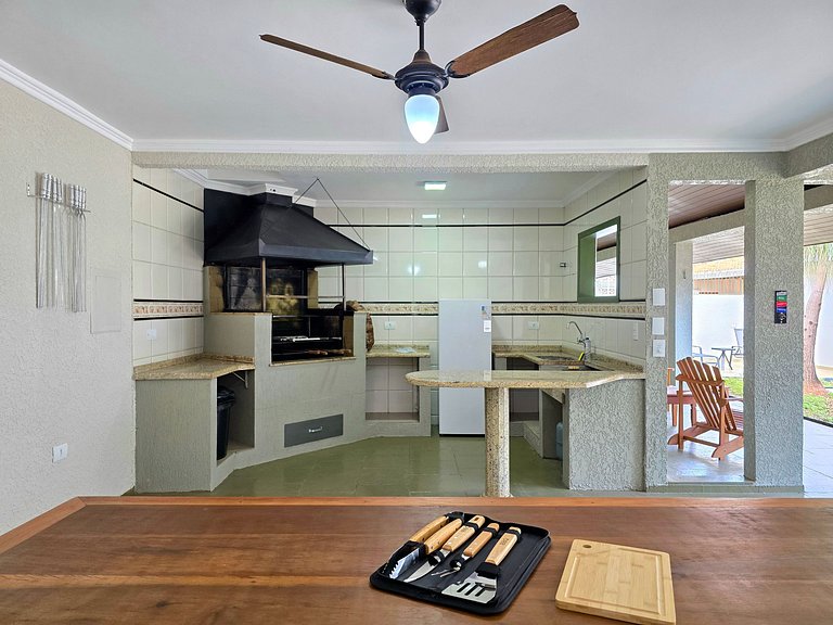 Casa Alto Padrão 4 Quartos Piscina e Sauna