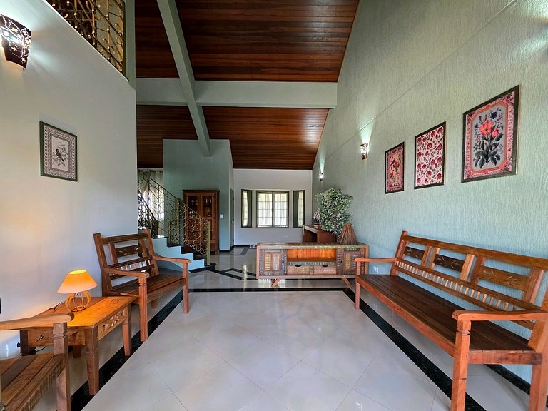 Casa Alto Padrão 4 Quartos Piscina e Sauna