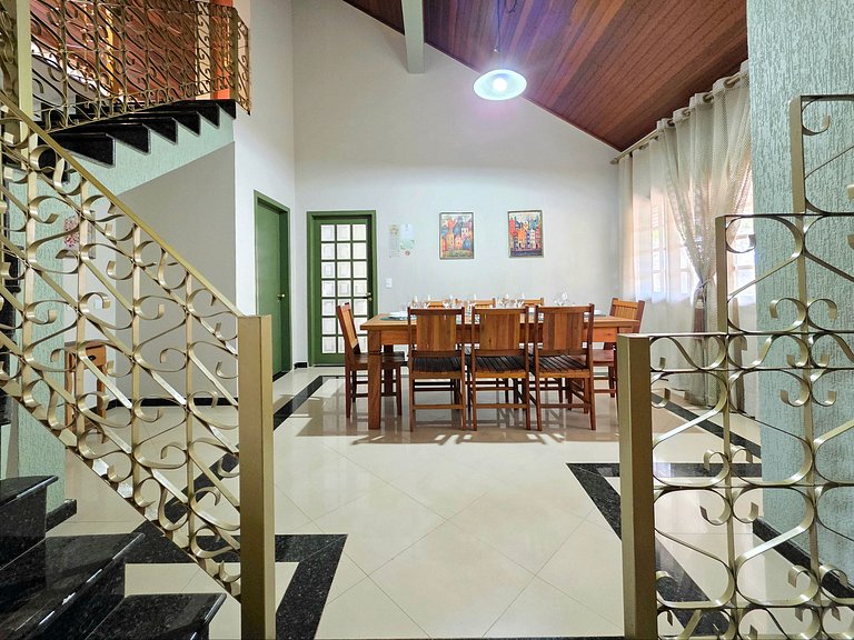 Casa Alto Padrão 4 Quartos Piscina e Sauna