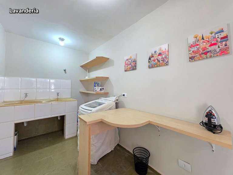 Casa Alto Padrão 4 Quartos Piscina e Sauna