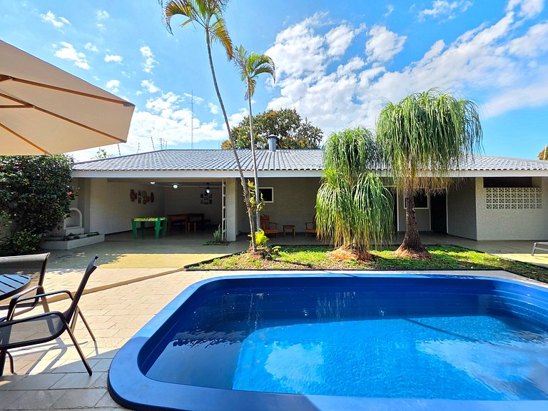 Casa Alto Padrão 4 Quartos Piscina e Sauna