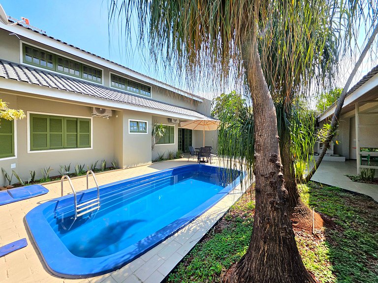 Casa Alto Padrão 4 Quartos Piscina e Sauna