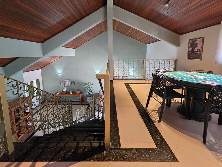Casa Alto Padrão 4 Quartos Piscina e Sauna