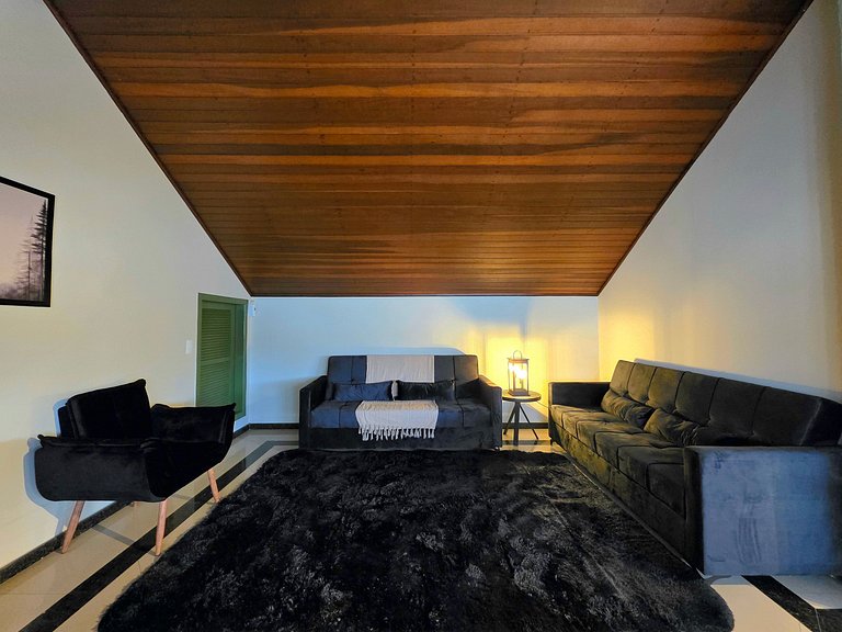 Casa Alto Padrão 4 Quartos Piscina e Sauna