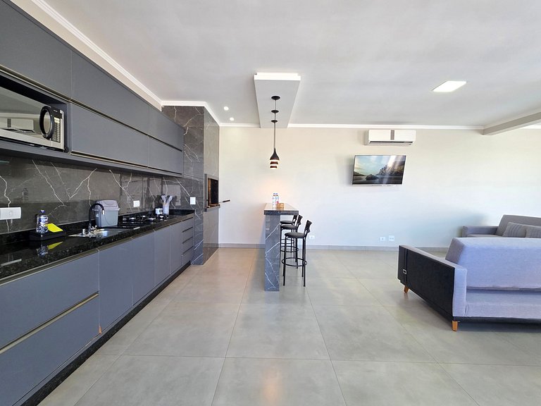 Casa novíssima com piscina ao lado do Centro