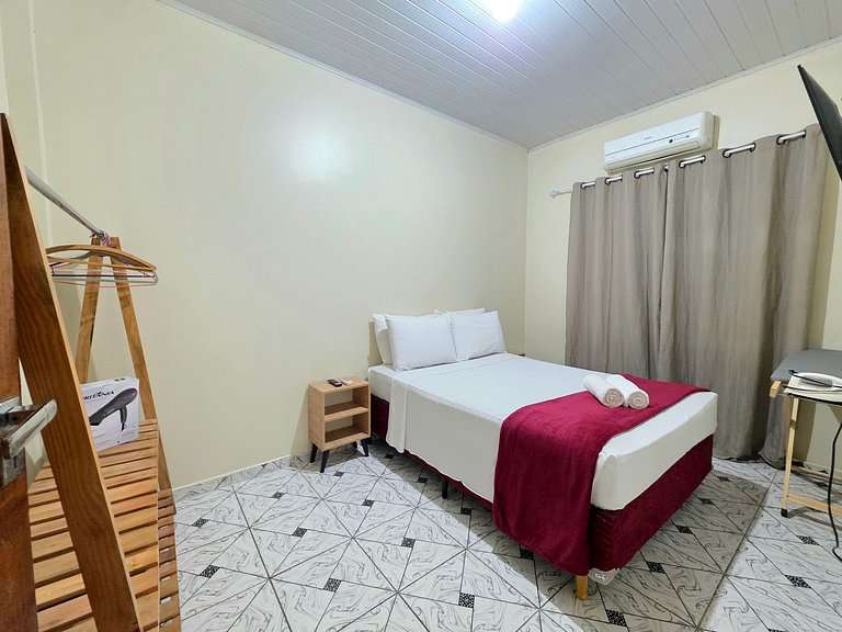 KitNet Completa prox Centro e Cataratas