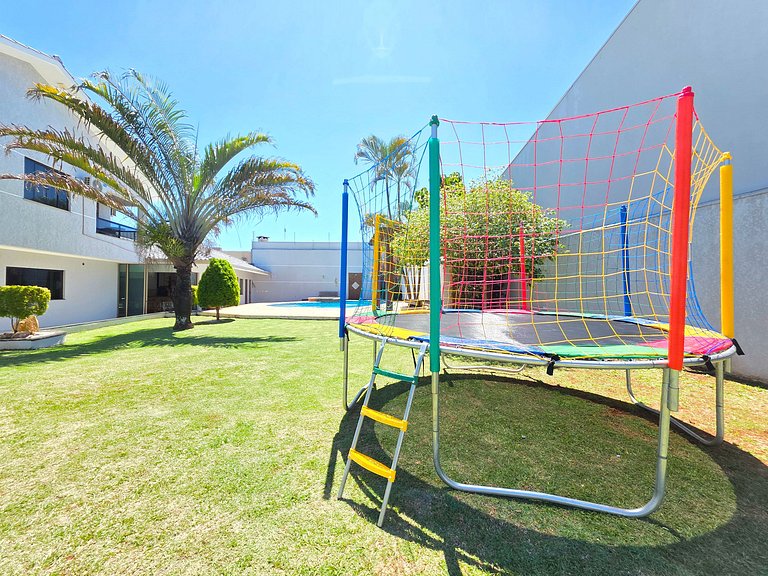 Casa 6 quartos Padrão TOP area nobre prox atrativo