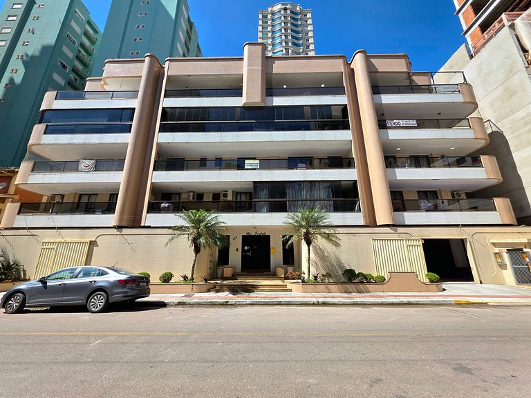 Apt 3 Quartos 1 minuto da praia em Itapema