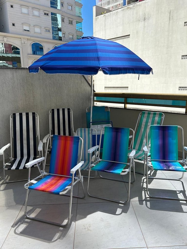 Apt 4 Quartos com Ar Condicionado 130m da Praia