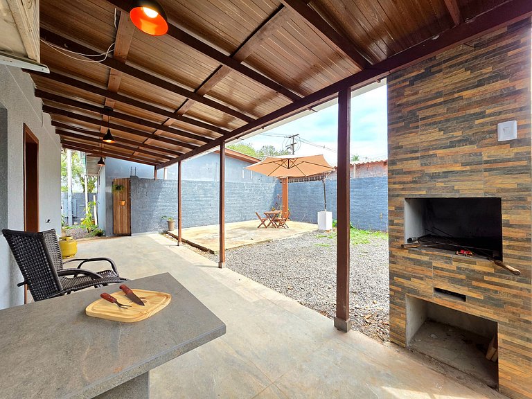 Casa a 10 minutos do centro com garagem e wifi