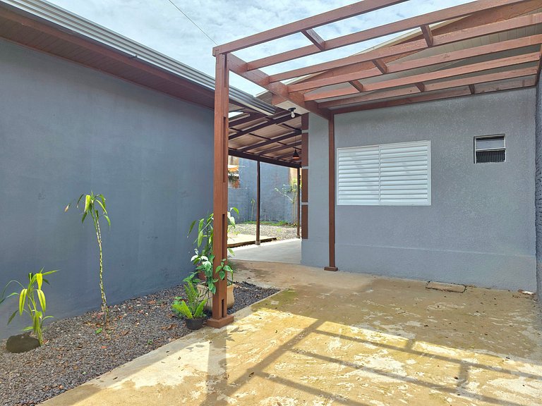 Casa a 10 minutos do centro com garagem e wifi