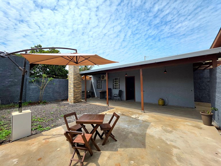 Casa a 10 minutos do centro com garagem e wifi