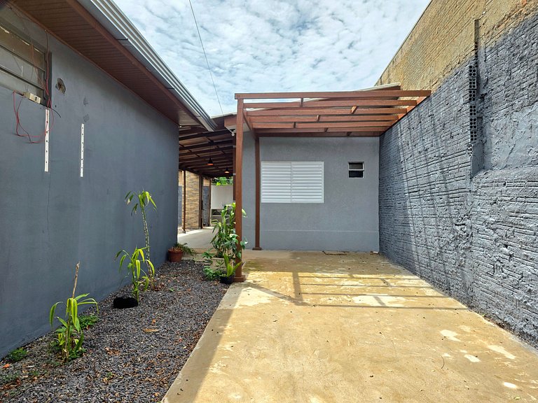 Casa a 10 minutos do centro com garagem e wifi